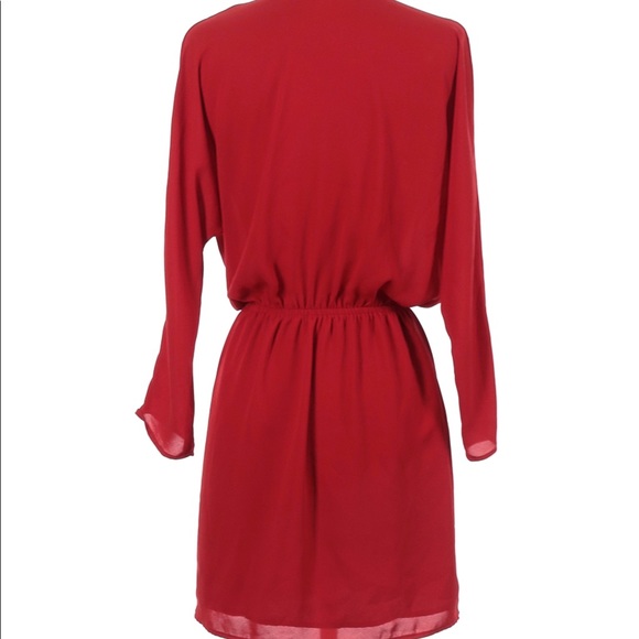 Red snap front dress with 3/4 length sleeves - Picture 3 of 3